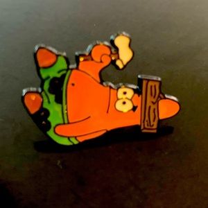 Enamel pin